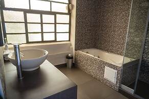 Andean Palace Boutique