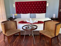 Staybridge Riverside & Spa