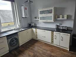 Snug - Abhainn Apartment
