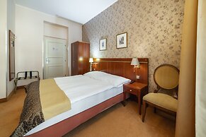 Hotel Raffaello Prague