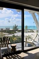 Delek Holbox