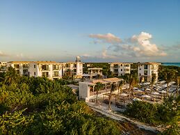Delek Holbox