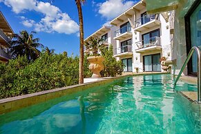 Delek Holbox