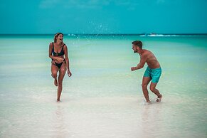 Delek Holbox