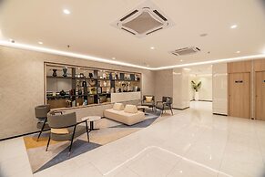 Fives Hotel Meldrum