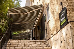 Artistic Vibes Haifa Hub by Sea N' Rent