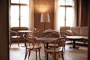 FLÜHLI Hotel Kurhaus