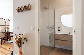 Ando Living - Flores 200 House