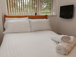 Flat 5 Fairwinds