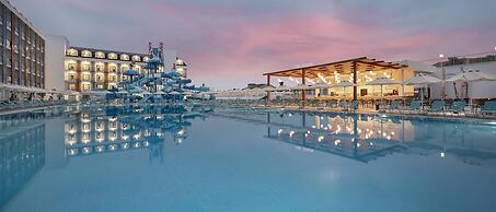 Arcanus Hotels Trendline Side