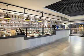 Arcanus Hotels Trendline Side