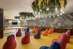 Arcanus Hotels Trendline Side
