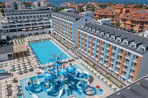 Arcanus Hotels Trendline Side