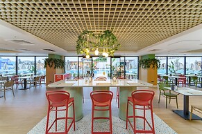 Arcanus Hotels Trendline Side