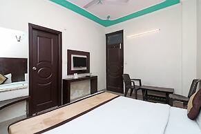 Hotel Aura Deluxe