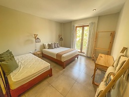 Viajero Huacachina Hostel
