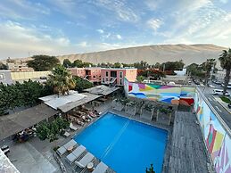Viajero Huacachina Hostel