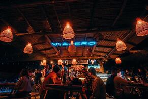 Viajero Huacachina Hostel
