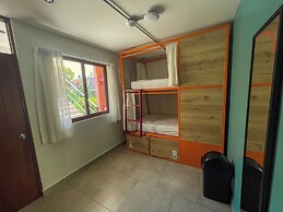 Viajero Huacachina Hostel