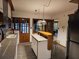 Casa Las Colinas by Vilvey Turismo
