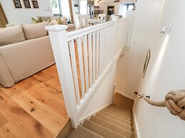Carines Barns - Par