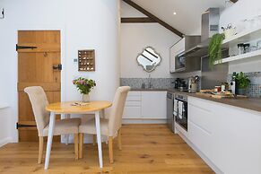 Carines Barns - Tre