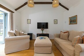Carines Barns - Tre