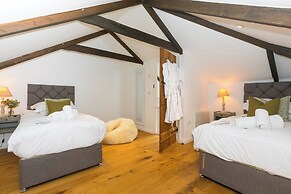 Carines Barns - Wesley Barn