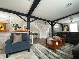 Rocklyn Inn Bed & Breakfast