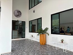 Chom Chiangrai Hotel