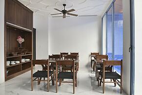 Velar Hotel