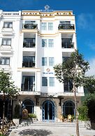 Velar Hotel