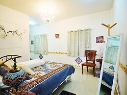 DoiSamoeDao Hostel
