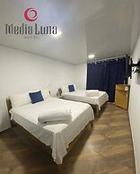 Hotel Media Luna