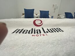 Hotel Media Luna