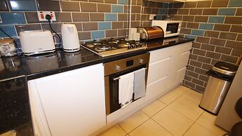 Stay8 Sleeps 6 With Street Parking