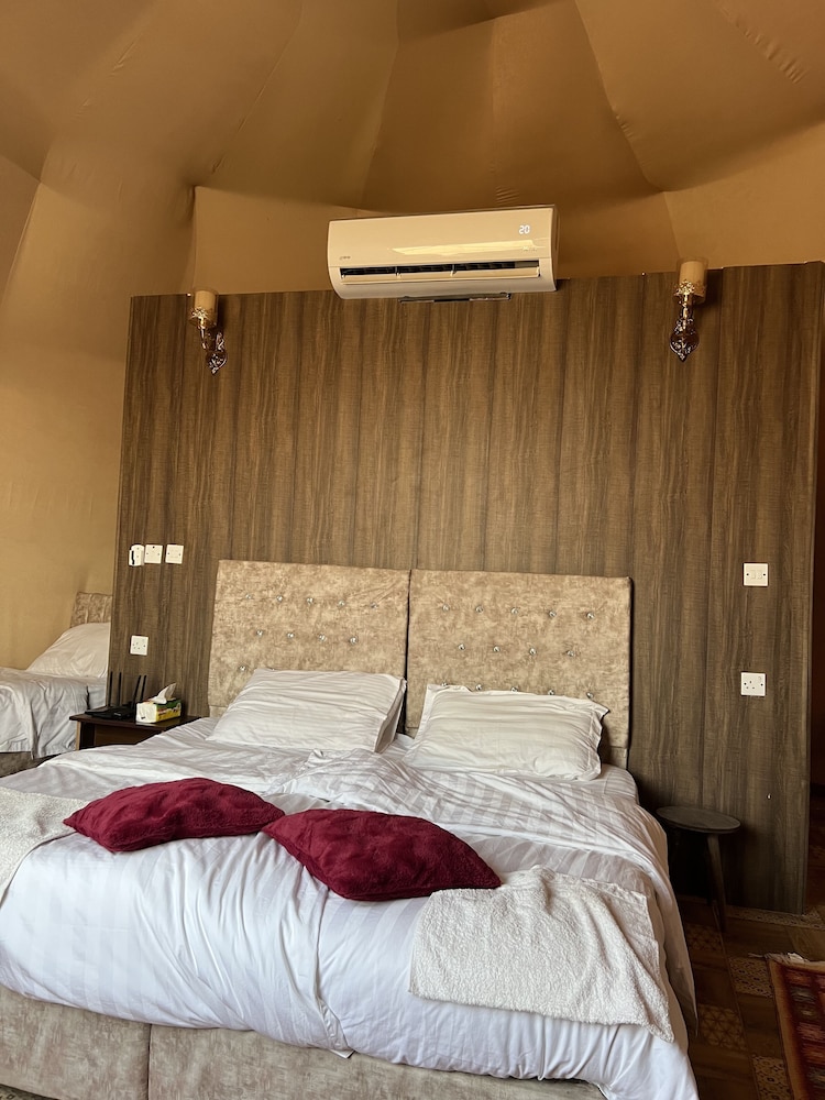 Ziyad luxury camp