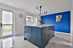 Spacious 3 Bedroom House in Barry