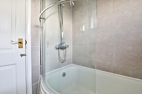 Spacious 3 Bedroom House in Barry