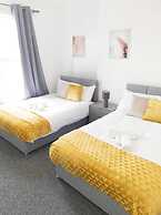 2 bed Townhouse Close to LFC Stadium