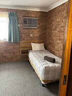 ALYN MOTEL