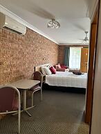 ALYN MOTEL