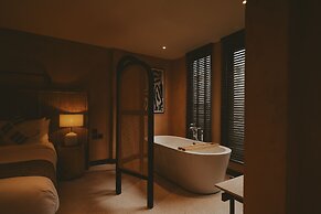 Hotel Clay Chiang Mai