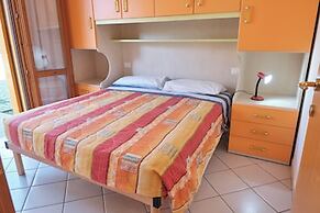 Poolside Escape in Rosolina-beahost