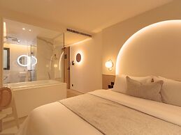 Corridor2407 Hotel