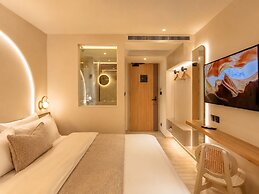 Corridor2407 Hotel