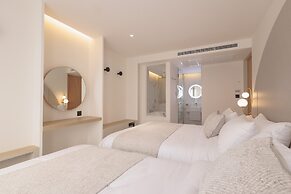 Corridor2407 Hotel