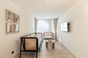 Corridor2407 Hotel
