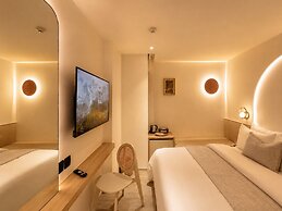 Corridor2407 Hotel