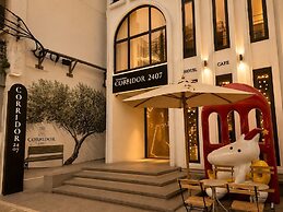 Corridor2407 Hotel